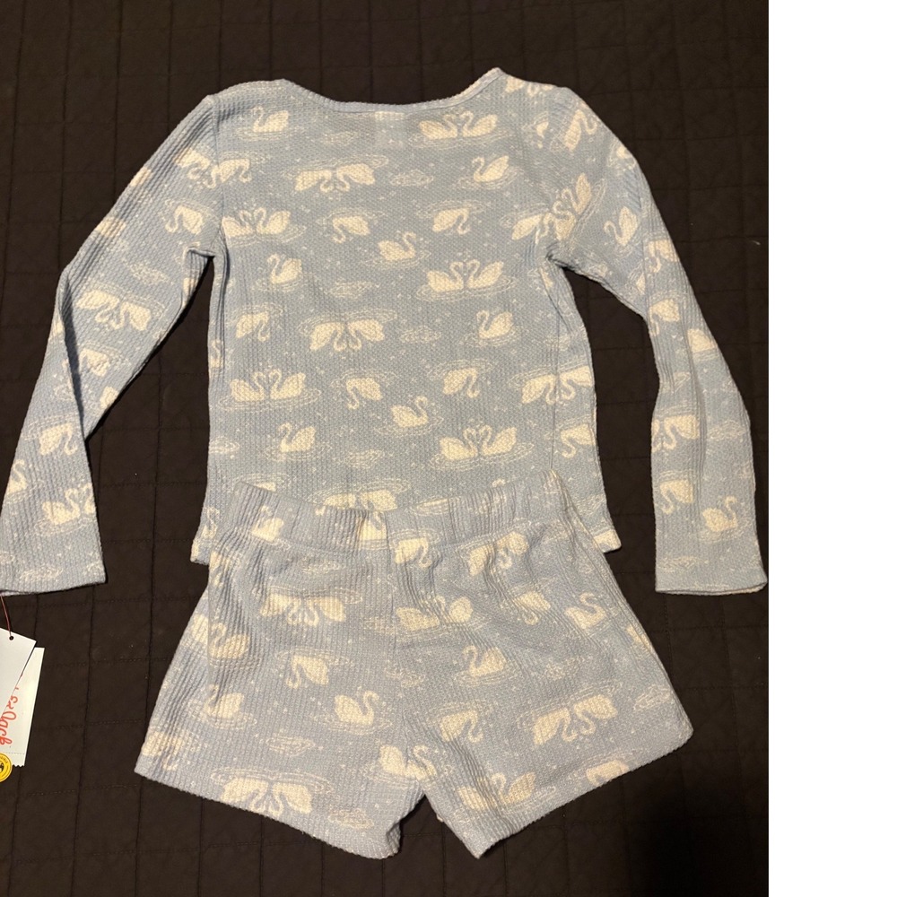Cat & Jack Girls Blue Swan Waffle Knit Pajama Set Long Sleeve Top Shorts NWT M 8 - Picture 3 of 4
